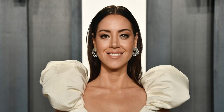 Aubrey Plaza Expressed Her Utmost Desire to Work With Mike White