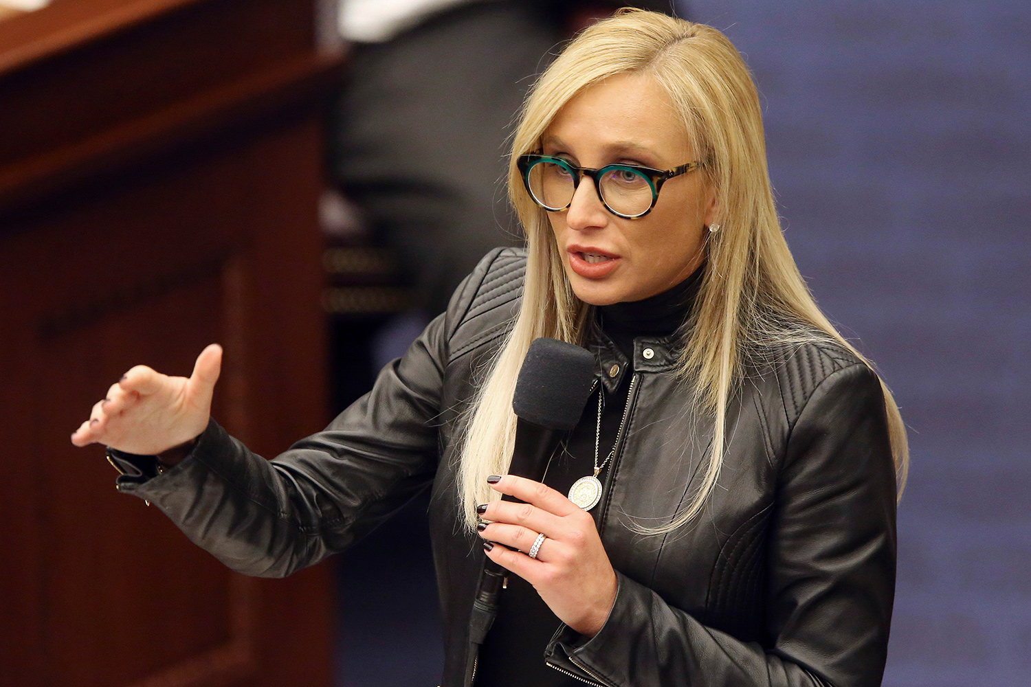 Who Is Lauren Book Florida Senator Fights Back Over Nude Images 92130 Magazine 