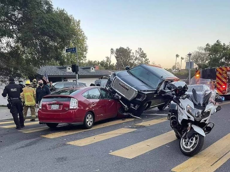 Arnold Schwarzenegger Involved in Multi-Car Accident in Los Angeles