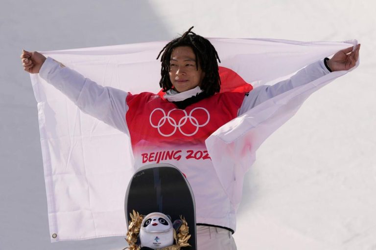 Ayumu Hirano Takes Gold with Numerous Triple Corks in the Halfpipe Final