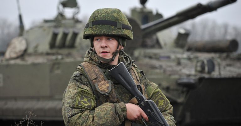 Ukraine Creates Civilian Reserve Force Amidst Threat from Russia